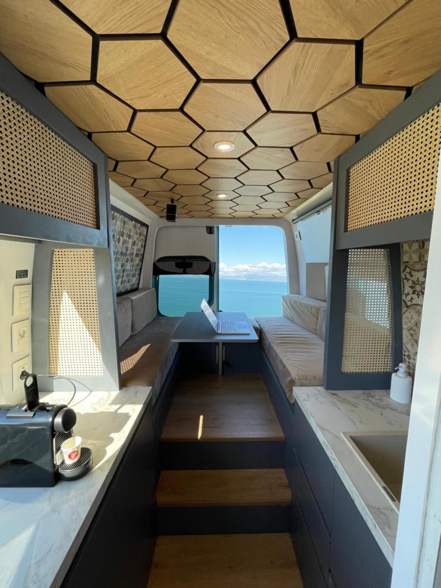 Alvanture Premium Camper Tirana Exterior foto